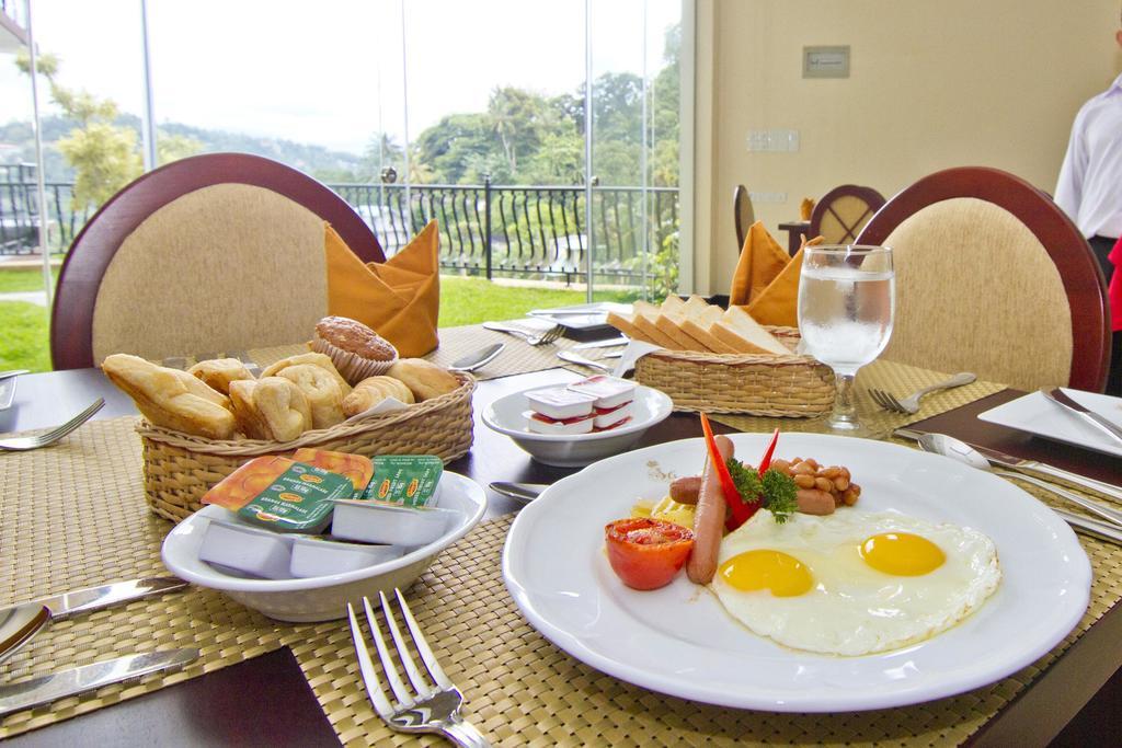 Serene Villa Nuwara Eliya Esterno foto